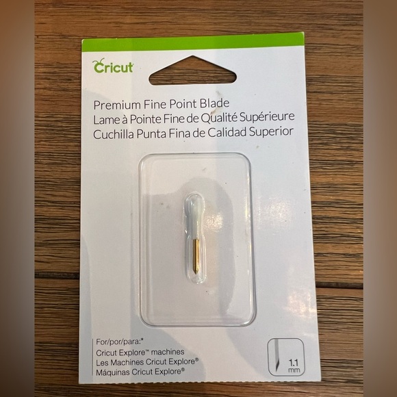 CRICUT PREMIUM FINE POINT BLADE 1.1mm 2002516 CRICUT EXPLORE BRAND NEW - Picture 1 of 2